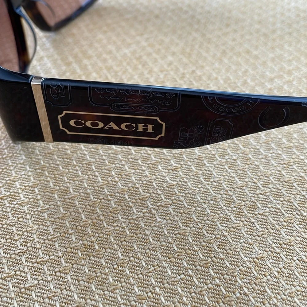 Coach sunglasses with case .  EUC - Picture 12 of 12